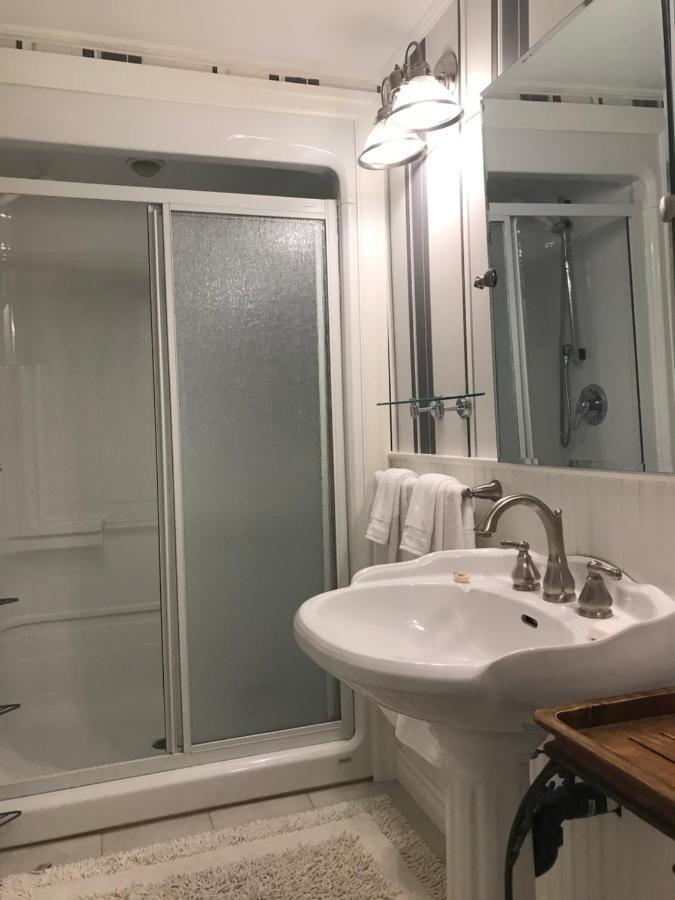 Upper Canada Coach House ナイアガラオンザレイク エクステリア 写真